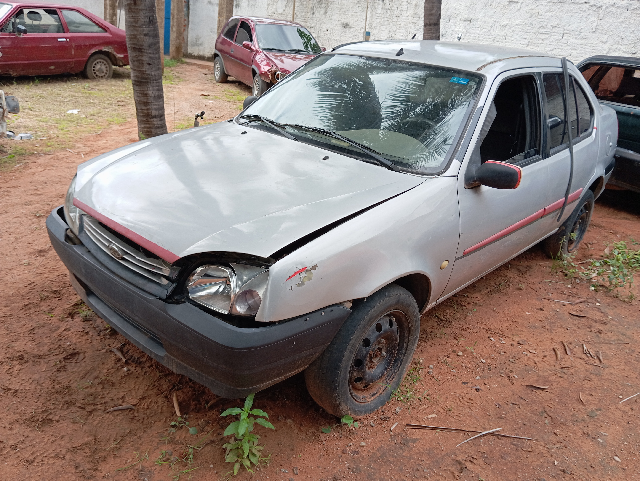 FORD FIESTA STREET 1.0 ANO 2002/2002